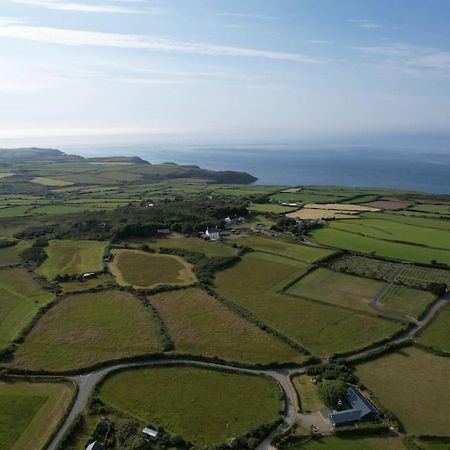 The Hut@Trefechan Wen - Coastal Coziness! Goodwick Esterno foto