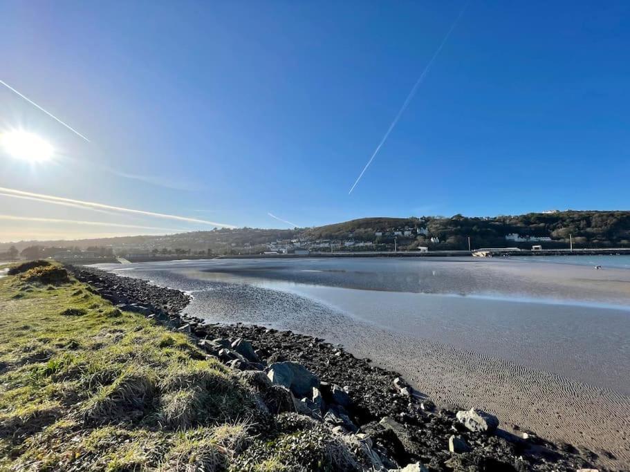 The Hut@Trefechan Wen - Coastal Coziness! Goodwick Esterno foto