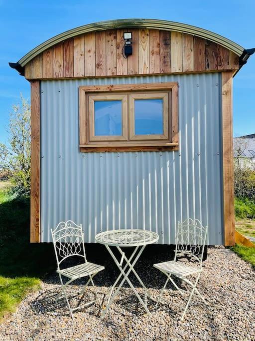 The Hut@Trefechan Wen - Coastal Coziness! Goodwick Esterno foto